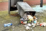 02-01-2020 Breda - In de Hoge Vucht zijn ook verschillende afvalbakken opgeblazen. Een soortgelijke bak die is opgeblazen koste in 2016 € 280,- euro. - Fotokrant