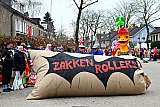 15-02-2026 Bavel - CV Volgendjaarbeter met Zakkenrollers. Het duo rolde een enorme zak door Baviaonenland. - Fotokrant