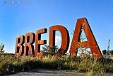 04-11-2020 Breda - Op het enorme terrein waar vroeger de suikerfabriek stond staat nu het BREDA kunstwerk.
 - Fotokrant