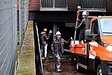 29-12-2022 Breda - Tegen het einde van de middag zijn door een bouwbedrijf tientallen stempels in de uitgebrande parkeergarage geplaatst die de boel moeten stutten. - Fotokrant