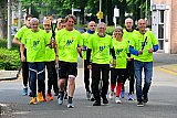 05-05-2026 Breda -  Het bevrijdingsvuur is laat in de middag vanuit Wageningen aangekomen in de stad. De lopers lieten weten veel last van regen te hebben gehad. - Fotokrant