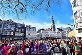 28-02-2022 Breda - Tijdens de Kielegatse Wandeling ontstond er een enorme drukte met carnavalsvierders in de binnenstad. - Fotokrant