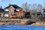 23-01-2024 Breda - Huizen die liggen langs het Markkanaal krijgen een dijk voor de deur. Dit alles maakt deel uit van de dijkverbetering om droge voeten te houden. - Fotokrant