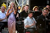 28-05-2026 Breda - Zangeres Emma Kok trad op samen met het Militair Academie Orkest. Heel bijzonder het bijwonen van het optreden was gratis. - Fotokrant