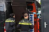 13-05-2026 Breda - In een van de voertuigen van de politie werden dingen onderzocht. - Fotokrant
