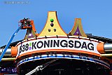 24-04-2026 Breda - In de aanloop naar Koningsdag schittert de kroon al boven op het podium van 538 Koningsdag. - Fotokrant