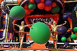 27-04-2026 Breda -  Futuristische figuren en enorme ballonnen waren er ook te zien. - Fotokrant