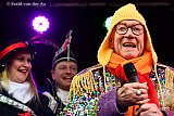 29-01-2023 Breda - De net gestopte oudste kroegbaas Ger Couvreur stond tijdens het Klunen in de spotlights, als zanger met zijn carnavalsnummer waar is m'n muts.  - Fotokrant