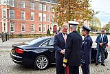 08-11-2022 Breda - Ontvangst van Zijne Majesteit Koning Willem Alexander door gastheer , luitenant-generaal Verbeek en  mede-gastheer generaal-majoor mr. Oppelaar. - Fotokrant