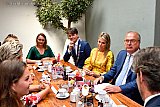 03-07-2019 Breda - Koningin Maxima sprak met organsatie en vrijwilligers samen met burgemeester Paul Depla en oud burgemeester Peter van der Velden. - Fotokrant