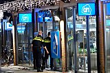 11-11-2018 Breda - De politie onderzoekt een gewapende overval op het filiaal van Albert Heijn op winkelcentrum Heksenwiel. - Fotokrant