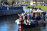 17-11-2018 Breda - De boot van de sint stond zo vol met zwarte pieten dat sinterklaas zelf bijna niet te zien was. - Fotokrant