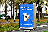 25-10-2025 Breda -  Op verschillende verkiezingsposters van de VVD zijn stickers van de Rode Lap geplakt.   - Fotokrant