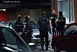 27-04-2019 Breda - In de wijk liepen agenten met kogelwerende vesten.Hoewel de politie een schietpartij melde aan de media bleek na onderzoek dat het slachtoffer zichzelf neer had geschoten. - Fotokrant