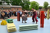 06-05-2026 Breda - Theatergroep De Stilte gaf tijdens de opening een voorstelling. - Fotokrant