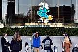 14-11-2022 Breda - Vanwege het overlijden van de bekende Bredanaar Pierre Kartner zijn er in de stad smurfen van bedenker en tekenaar Peyo  te zien. Vader Abraham werd  in 1977 wereldberoemd met het Smurfenlied. De van oorsprong uit Belgie afkomstige blauwe stripfiguurtjes waren razend populair.  - Fotokrant