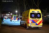 18-03-2026 Breda -  Meerdere ambulances kwamen naar de school. Ook werd een traumahelikopter gealarmeerd . De politie zoekt in de wijk naar daders gekleed in het zwart op een fatebike. - Fotokrant