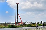 16-09-2021 Breda - Heien voor distributiecentrum The Bay nabij woonwijk de Haagse Beemden . Hier moeten voor het eind van het jaar nog 3000 heipalen de grond in. - Fotokrant