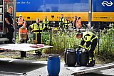 09–09-2019 Breda - De ca 100 liter koelvloeistof van de trein werd door de brandweer in vaten afgevoerd. - Fotokrant