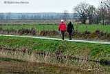 05-12-2021 Breda - Om wat beweging te hebben zoeken mensen het buitengebied op om te wandelen in de natuur. - Fotokrant