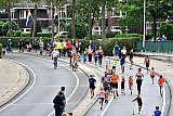 18-08-2019 Breda - Ook was er een Kids Funrun georganiseerd. Hierbij liepen de kinderen tot in de tunnelbak en keerde daarna weer om richting Fatimaplein. - Fotokrant